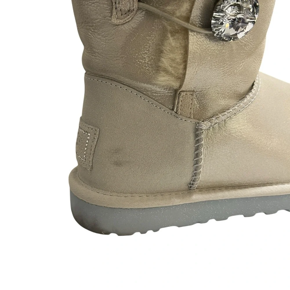 UGG Bailey Button Bling Boots Size 8